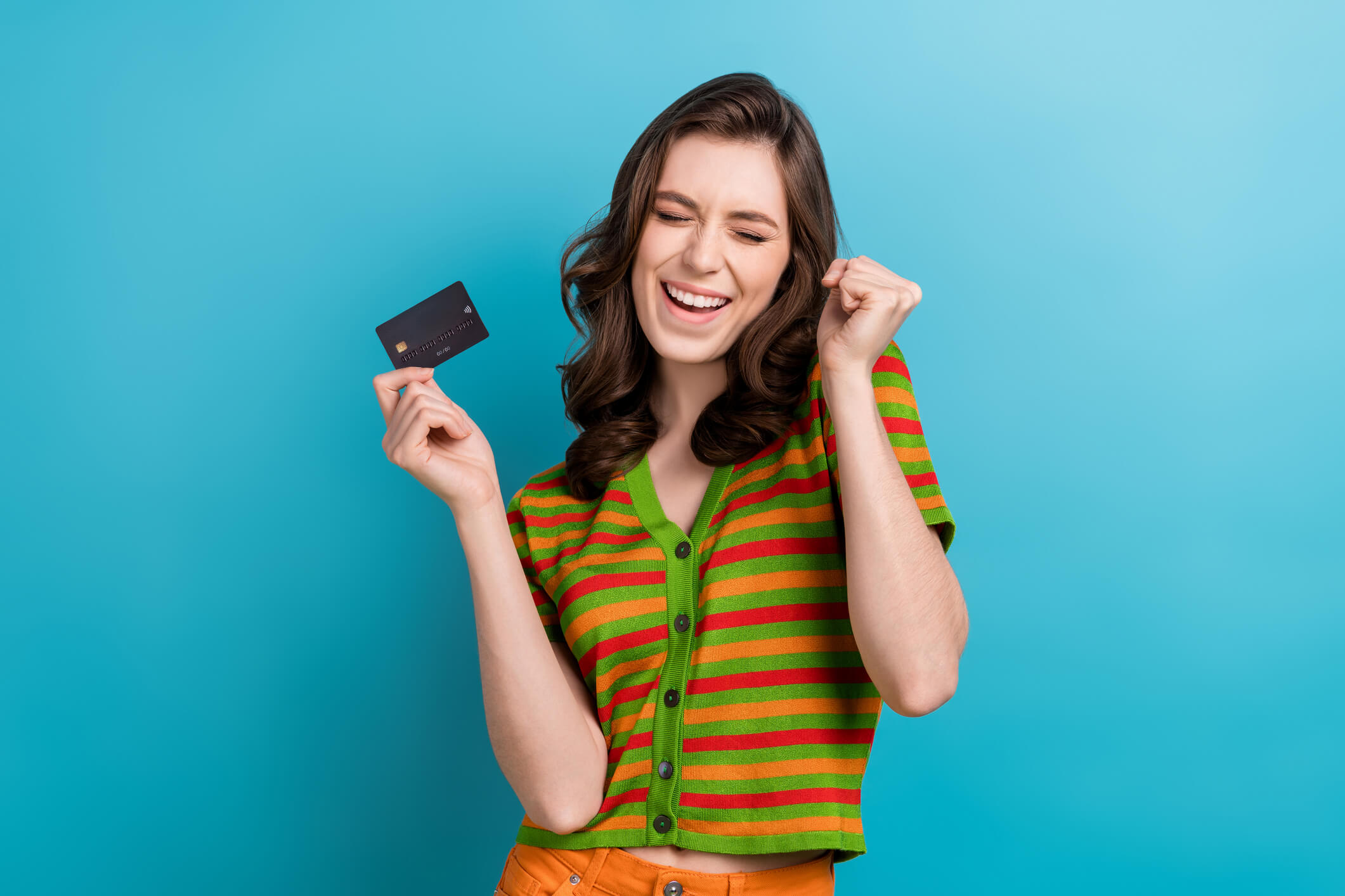 Advantages of Using Debit Cards - Complete Controller