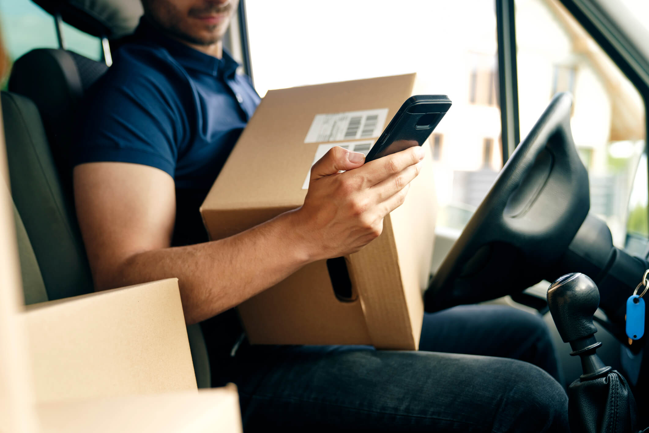 How to Choose The Right Courier Service for Your Online Store