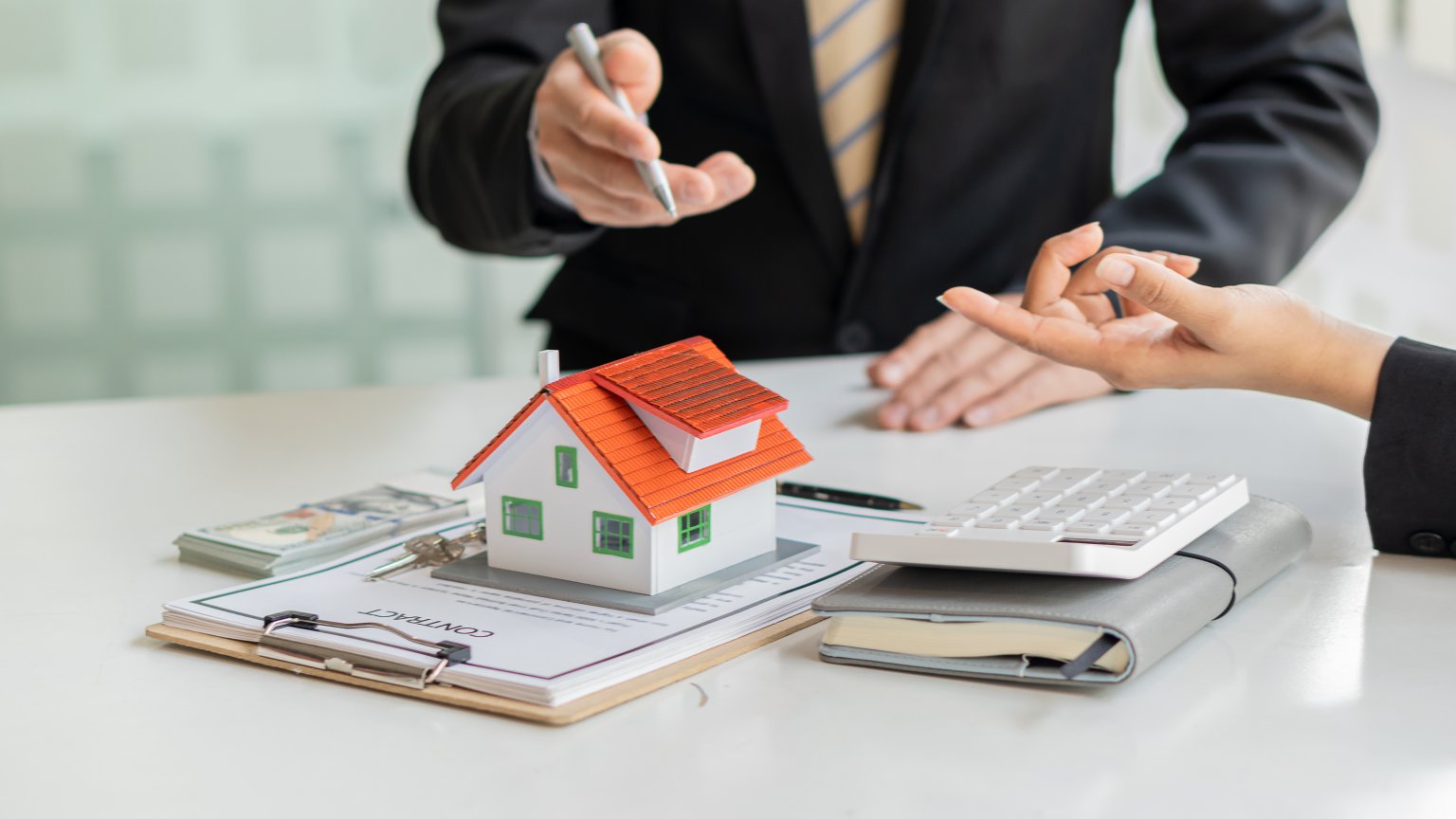 How Is home equity calculated?