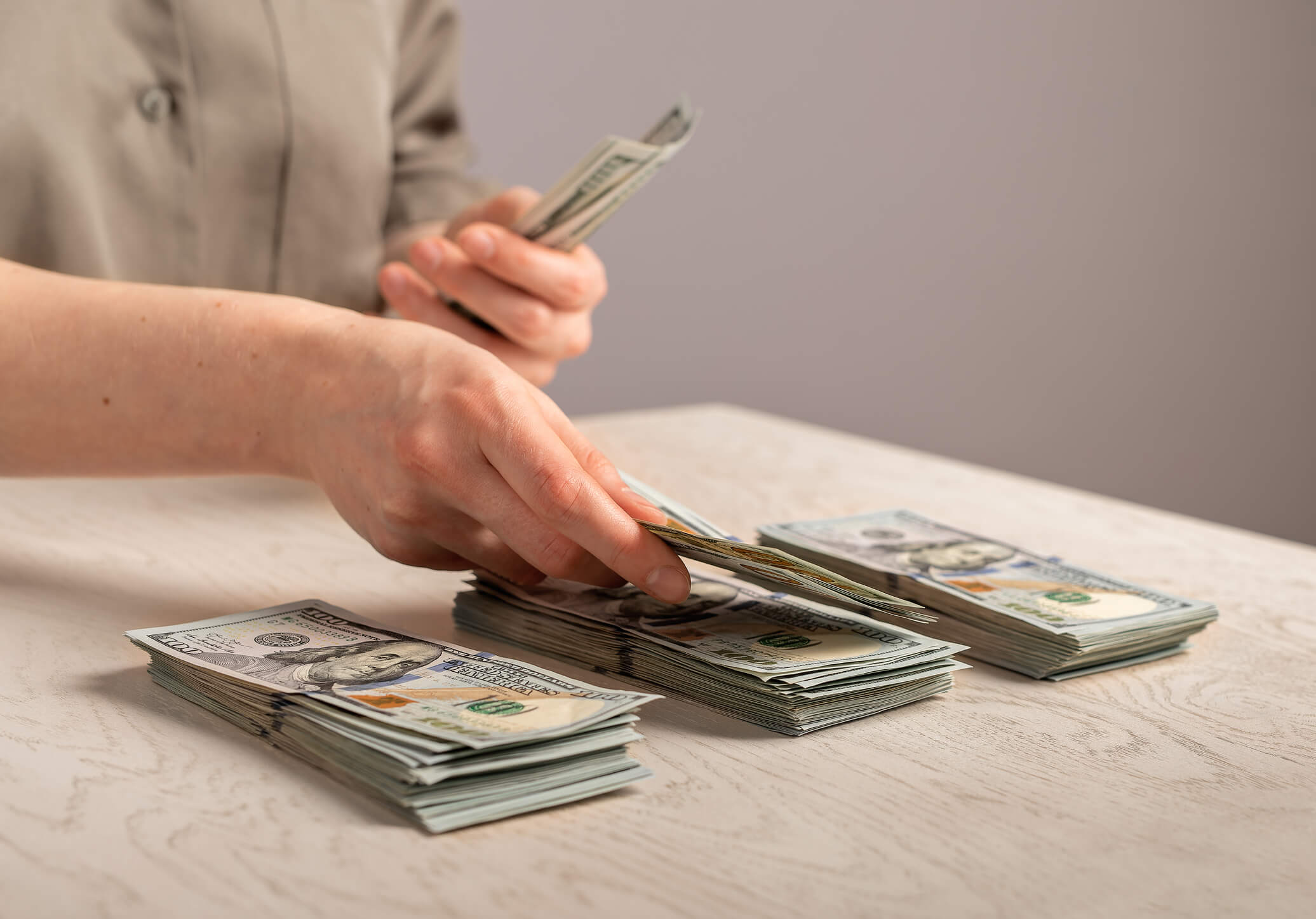 Manage Savings and Expenditures Properly - Complete Controller