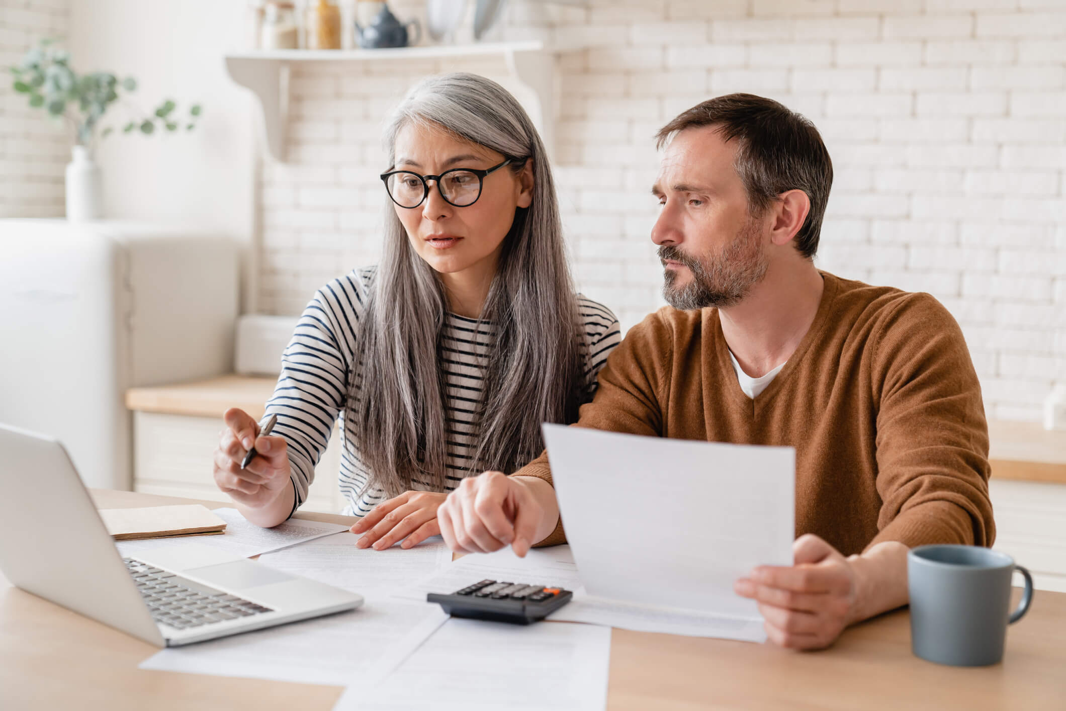 Managing Your Savings and Expenditures - Complete Controller