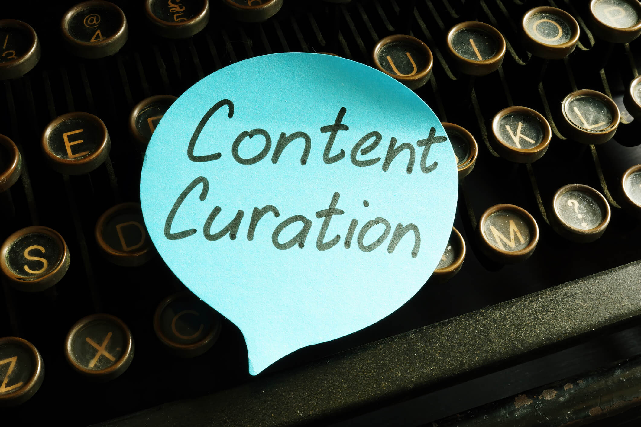Social Media Content Curation - Complete Contoller